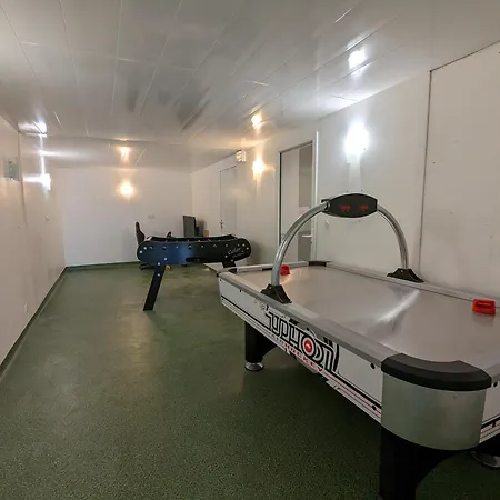 Aux Flottes Aveyron 5a 6 Personnes *