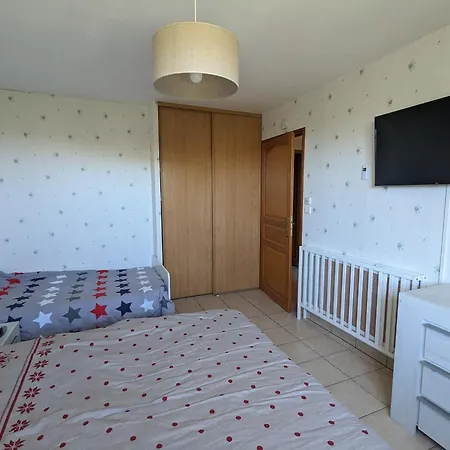 Aux Flottes Aveyron 5a 6 Personnes *